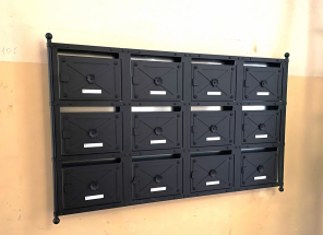 Műemléki postaláda Műemléki postaláda